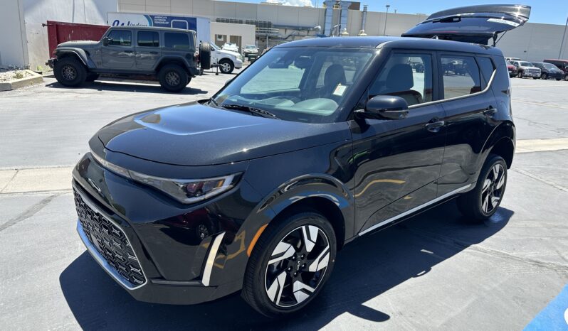 2023 Kia Soul GT-Line | Freedom Motors Power Rear Entry Wheelchair Accessible SUV full