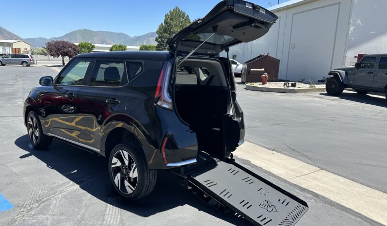 2023 Kia Soul GT-Line | Freedom Motors Power Rear Entry Wheelchair Accessible SUV full