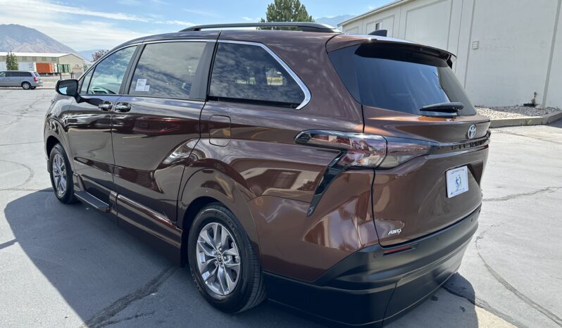 2024 Toyota Sienna Hybrid XLE Plus AWD | The New Vantage Mobility Northstar Wheelchair Accessible Conversion full