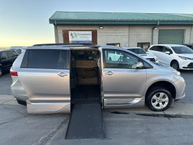 2018 Toyota Sienna LE | VMI Northstar 360 Wheelchair Accessible Conversion