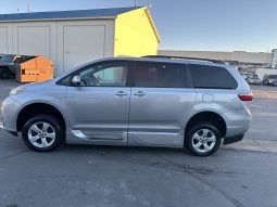 2018 Toyota Sienna LE | VMI Northstar 360 Wheelchair Accessible Conversion full