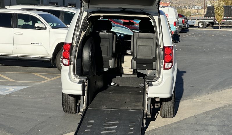 2018 Dodge Grand Caravan SXT | BraunAbility Manual Rear Entry Wheelchair Accessible Conversion full