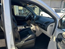 2018 Dodge Grand Caravan SXT | BraunAbility Manual Rear Entry Wheelchair Accessible Conversion full