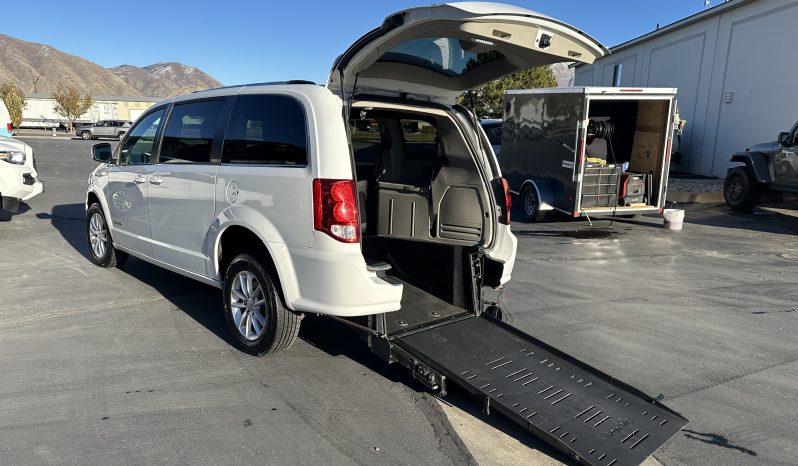 2018 Dodge Grand Caravan SXT | BraunAbility Manual Rear Entry Wheelchair Accessible Conversion full