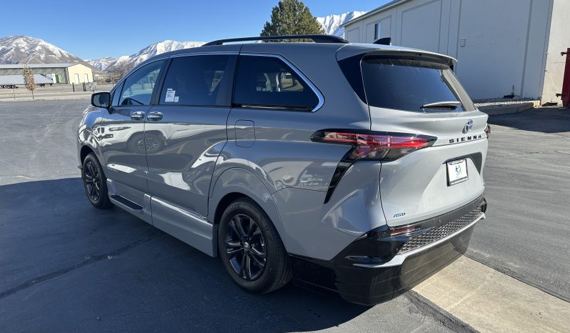 2024 Toyota Sienna Hybrid XSE Plus AWD | The New Vantage Mobility Northstar Wheelchair Accessible Conversion full