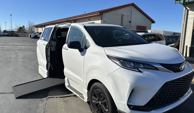 2024 Toyota Sienna Hybrid XSE Plus AWD | The New Vantage Mobility Northstar Wheelchair Accessible Conversion full