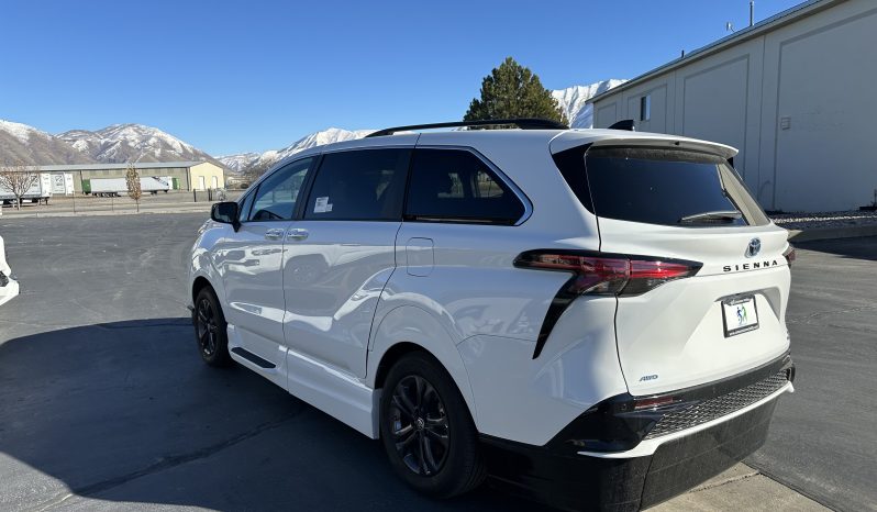 2024 Toyota Sienna Hybrid XSE Plus AWD | The New Vantage Mobility Northstar Wheelchair Accessible Conversion full