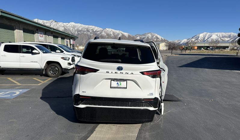 2024 Toyota Sienna Hybrid XSE Plus AWD | The New Vantage Mobility Northstar Wheelchair Accessible Conversion full