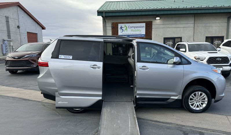 2015 Toyota Sienna XLE Premium | VMI Northstar 360 Wheelchair Accessible Conversion full