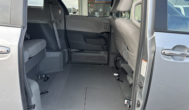 2015 Toyota Sienna XLE Premium | VMI Northstar 360 Wheelchair Accessible Conversion full