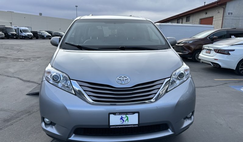 2015 Toyota Sienna XLE Premium | VMI Northstar 360 Wheelchair Accessible Conversion full