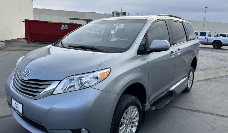 2015 Toyota Sienna XLE Premium | VMI Northstar 360 Wheelchair Accessible Conversion full