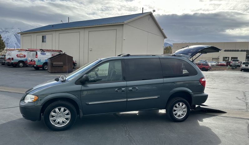 2006 Chrysler Town & Country  | Manual Rear Entry Wheelchair Accessible Conversion full