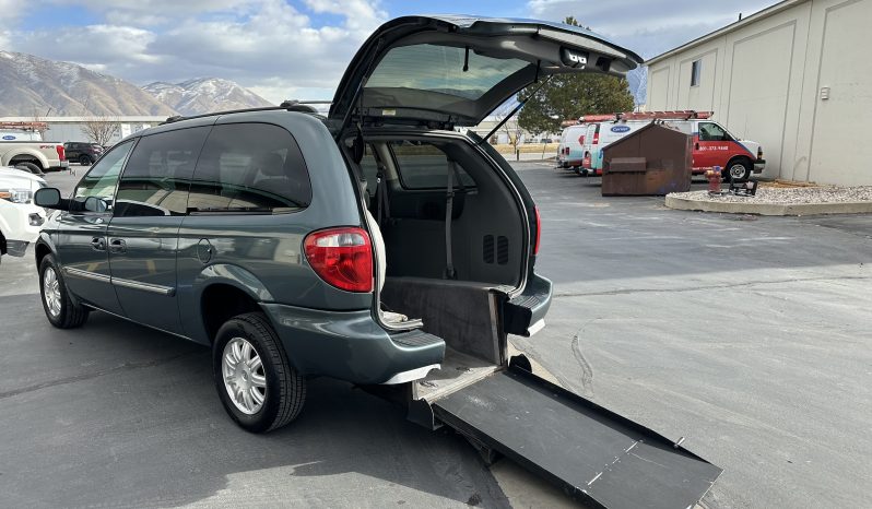 2006 Chrysler Town & Country  | Manual Rear Entry Wheelchair Accessible Conversion full