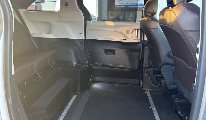 2023 Toyota Sienna Hybrid Platinum AWD |  Vantage Mobility Northstar Wheelchair Accessible Conversion full