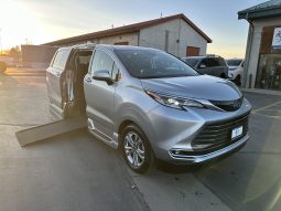 2023 Toyota Sienna Hybrid Platinum AWD |  Vantage Mobility Northstar Wheelchair Accessible Conversion full