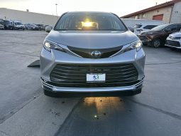 2023 Toyota Sienna Hybrid Platinum AWD |  Vantage Mobility Northstar Wheelchair Accessible Conversion full