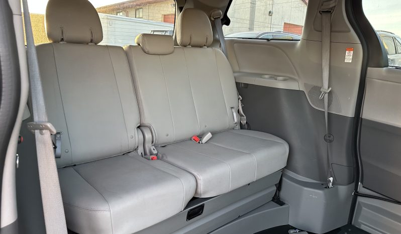 2017 Toyota Sienna XLE | BraunAbility Xi Wheelchair Accessible Conversion full