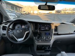 2017 Toyota Sienna XLE | BraunAbility Xi Wheelchair Accessible Conversion full