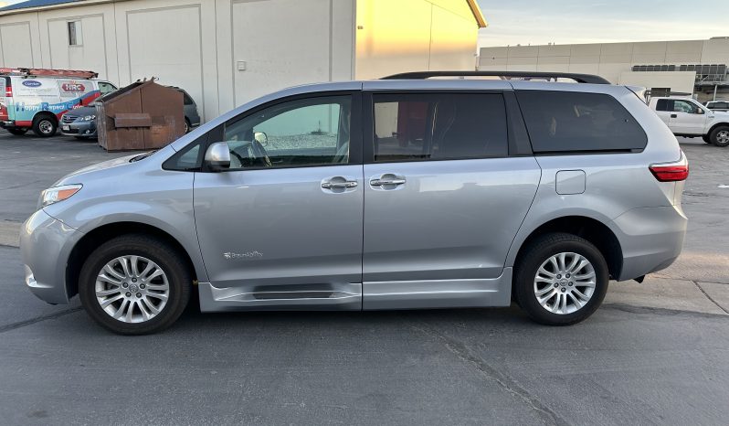 2017 Toyota Sienna XLE | BraunAbility Xi Wheelchair Accessible Conversion full