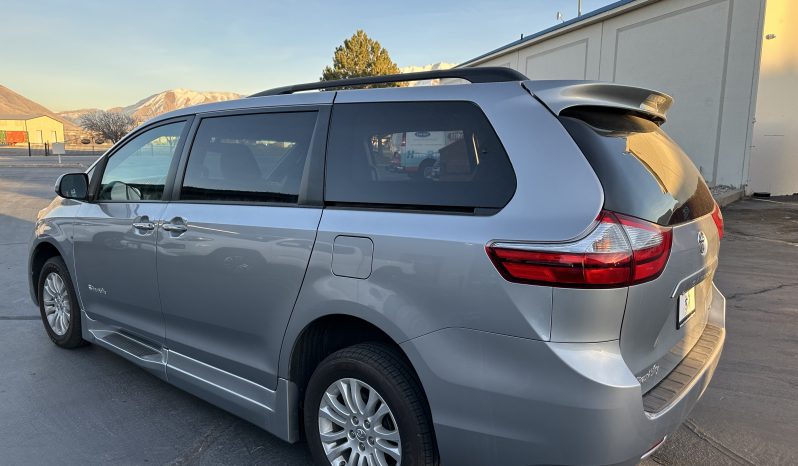 2017 Toyota Sienna XLE | BraunAbility Xi Wheelchair Accessible Conversion full