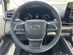 2024 Toyota Sienna Hybrid XLE Plus AWD | The New Vantage Mobility Northstar Wheelchair Accessible Conversion full