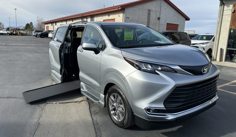 2024 Toyota Sienna Hybrid XLE Plus AWD | The New Vantage Mobility Northstar Wheelchair Accessible Conversion full