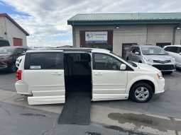 2012 Dodge Grand Caravan SXT | VMI Northstar Power Infloor Wheelchair Accessible Conversion full