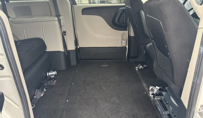 2012 Dodge Grand Caravan SXT | VMI Northstar Power Infloor Wheelchair Accessible Conversion full