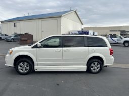 2012 Dodge Grand Caravan SXT | VMI Northstar Power Infloor Wheelchair Accessible Conversion full