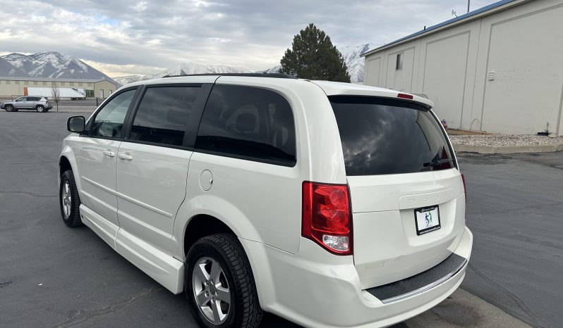 2012 Dodge Grand Caravan SXT | VMI Northstar Power Infloor Wheelchair Accessible Conversion full