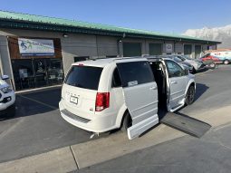 2017 Dodge Grand Caravan SXT | VMI Northstar Power Infloor Wheelchair Accessible Conversion full