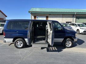 2008 FORD E-150 XLT | 6″ Lowered Floor, Power Door Openers, BraunAbility Wheelchair Lift