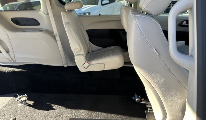 2019 Chrysler Pacifica Touring L  | Freedom Motors Manual Rear Entry Wheelchair Accessible Van full