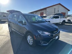 2019 Chrysler Pacifica Touring L  | Freedom Motors Manual Rear Entry Wheelchair Accessible Van full