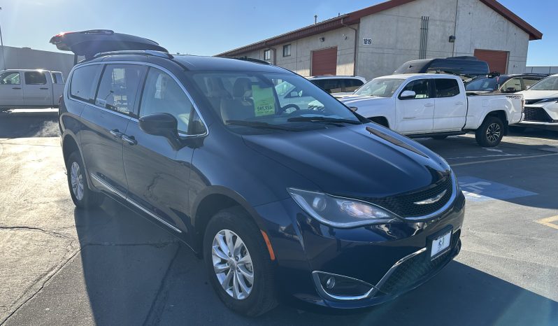 2019 Chrysler Pacifica Touring L  | Freedom Motors Manual Rear Entry Wheelchair Accessible Van full