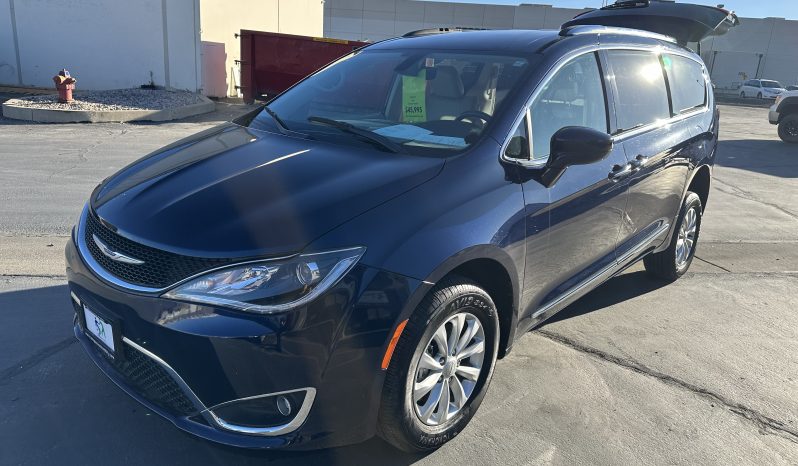 2019 Chrysler Pacifica Touring L  | Freedom Motors Manual Rear Entry Wheelchair Accessible Van full