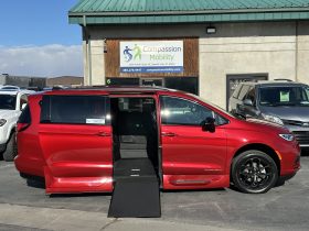 2024 Chrysler Pacifica Touring L DVD S | Vantage Mobility Northstar 360 Wheelchair Accessible Conversion