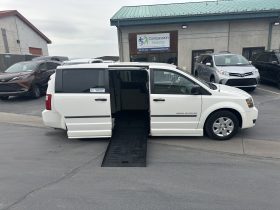 2008 Dodge Grand Caravan | BraunAbility Entervan Power Fold Out Wheelchair Accessible Conversion