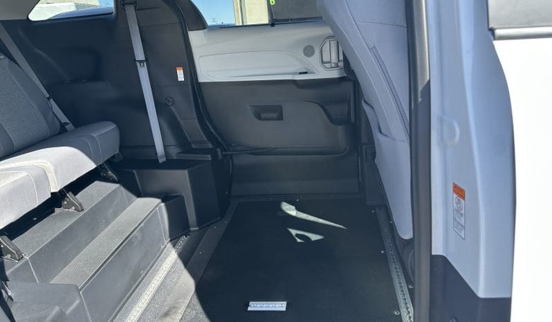 2025 Toyota Sienna Hybrid LE AWD |  Vantage Mobility Northstar Power Wheelchair Accessible Conversion full
