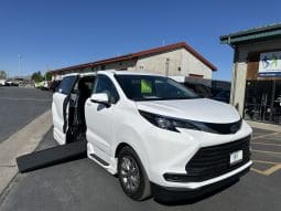 2025 Toyota Sienna Hybrid LE AWD |  Vantage Mobility Northstar Power Wheelchair Accessible Conversion full