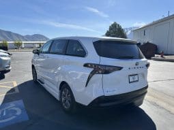 2025 Toyota Sienna Hybrid LE AWD |  Vantage Mobility Northstar Power Wheelchair Accessible Conversion full