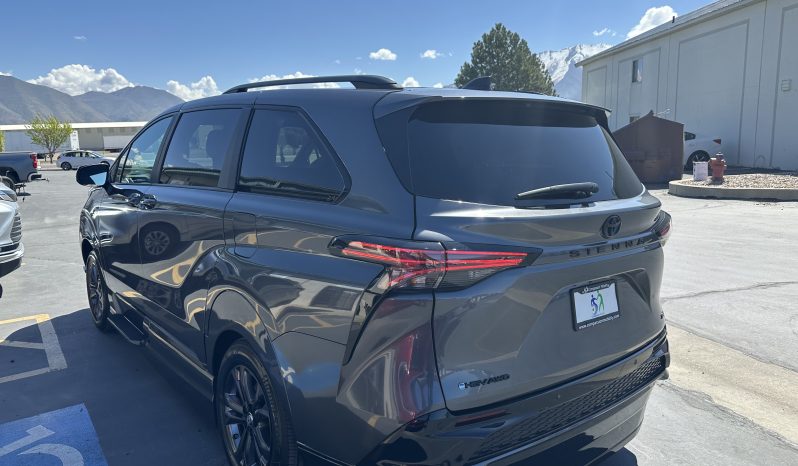 2025 Toyota Sienna Hybrid XSE Plus AWD |  Vantage Mobility Northstar Wheelchair Accessible Conversion full
