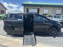 2025 Toyota Sienna Hybrid XSE Plus |  BraunAbility Side-Entry Foldout XT Power Ramp