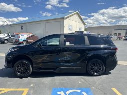 2025 Toyota Sienna Hybrid XSE Plus |  BraunAbility Side-Entry Foldout XT Power Ramp full