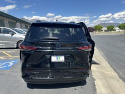 2025 Toyota Sienna Hybrid XSE Plus |  BraunAbility Side-Entry Foldout XT Power Ramp full