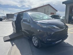 2025 Toyota Sienna Hybrid LE  |  Vantage Mobility Northstar Power Wheelchair Accessible Conversion full