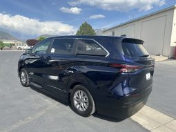 2025 Toyota Sienna Hybrid LE  |  Vantage Mobility Northstar Power Wheelchair Accessible Conversion full