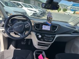 2023 Chrysler Voyager LX  | NEW BraunAbility Manual Rear Entry Wheelchair Conversion full
