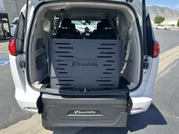 2023 Chrysler Voyager LX  | NEW BraunAbility Manual Rear Entry Wheelchair Conversion full